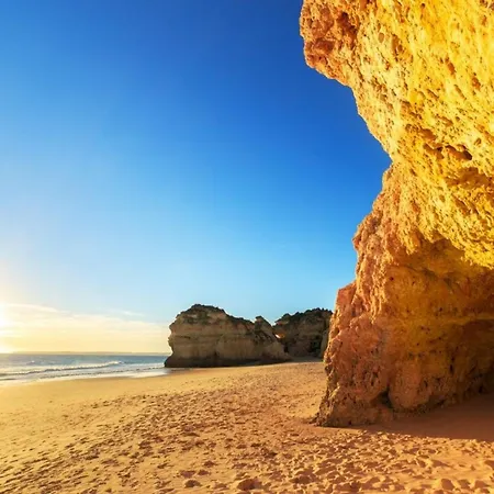 Amazing Carvoeiro 4 Bedrooms Jasmin Walking Distance Villa *