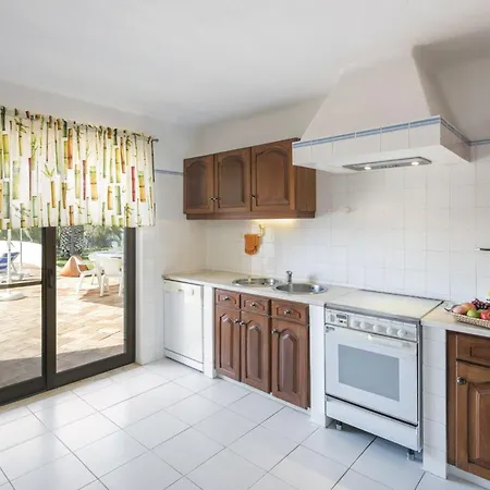 Villa Amazing Carvoeiro 4 Bedrooms Jasmin Walking Distance Lagoa (Algarve)