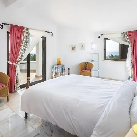 Amazing Carvoeiro 4 Bedrooms Jasmin Walking Distance
