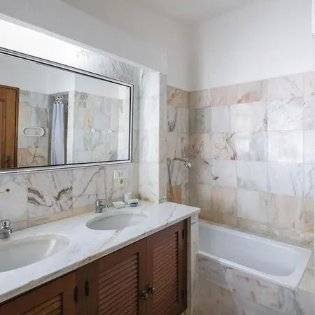 Willa Amazing Carvoeiro 4 Bedrooms Jasmin Walking Distance To Beautiful