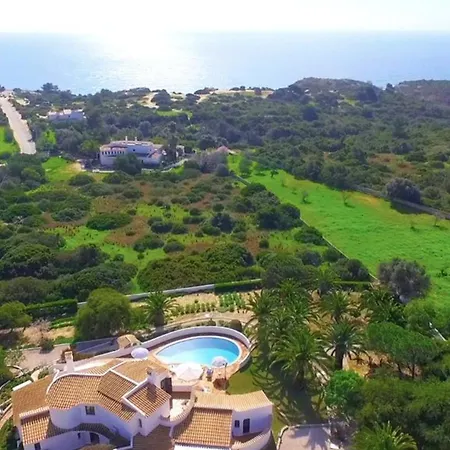 Amazing Carvoeiro 4 Bedrooms Jasmin Walking Distance To Beautiful Willa
